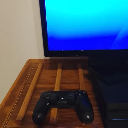 Marilu In The Center Of Chania *