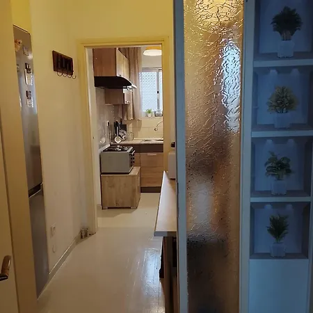 Marilu In The Center Of Chania