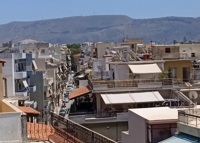 Marilu In The Center Of Chania *