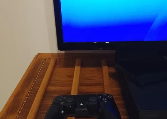 Marilu In The Center Of Chania *