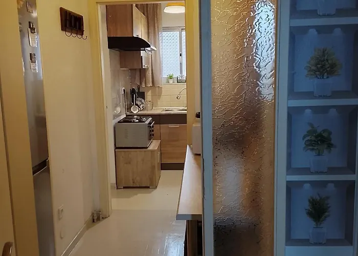 Marilu In The Center Of Chania